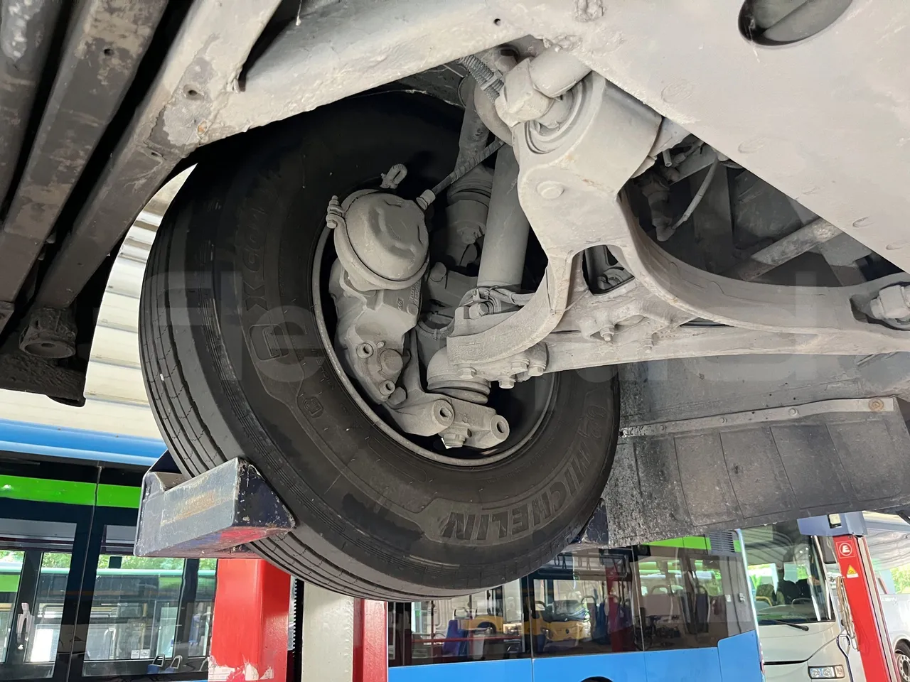 Iveco Crossway - First Axle Right Side