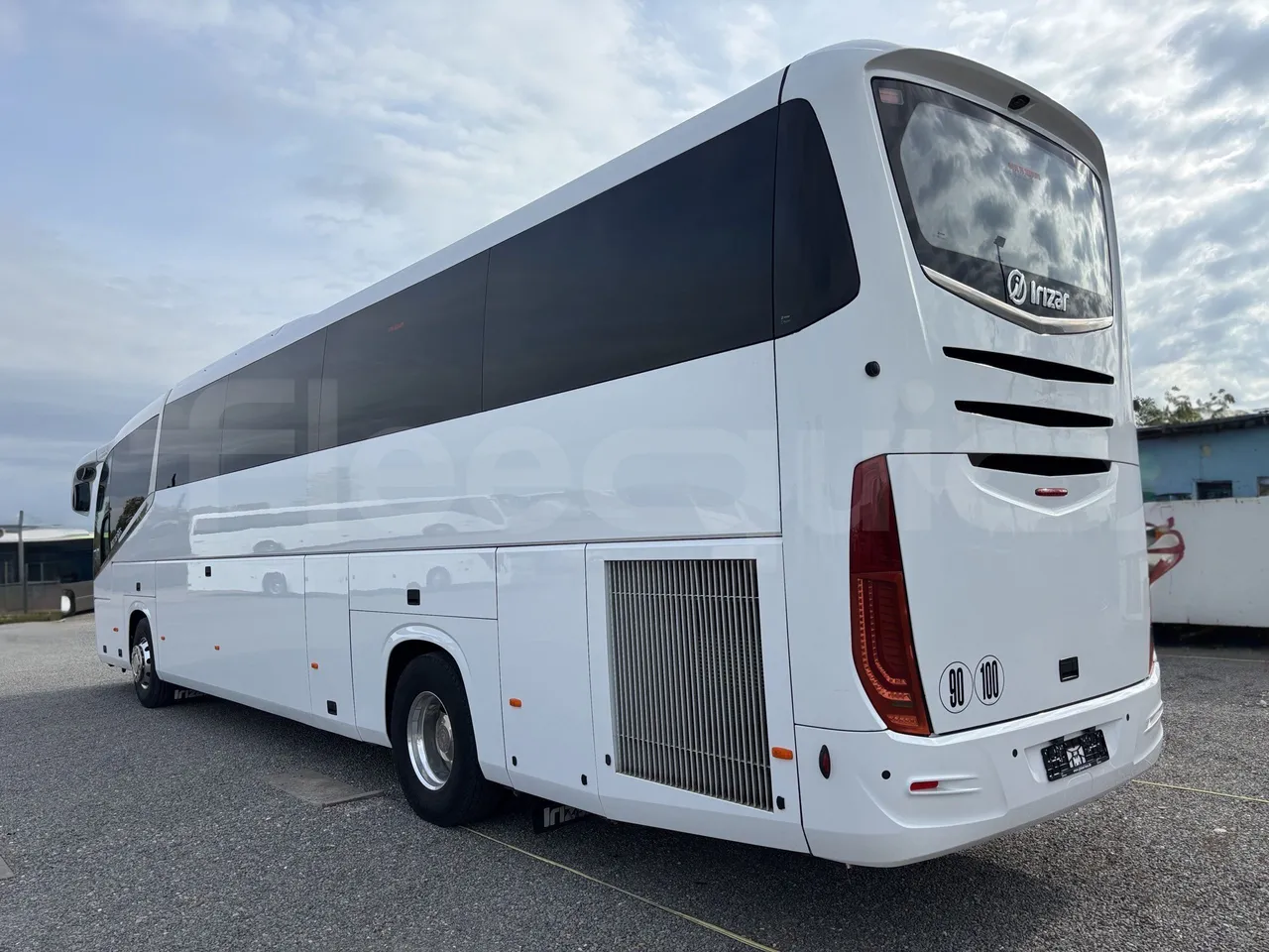 Irizar i6 - 3/4 Rear Left Side