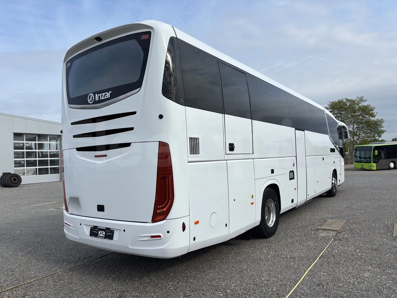 Irizar i6 - 3/4 Rear Right Side