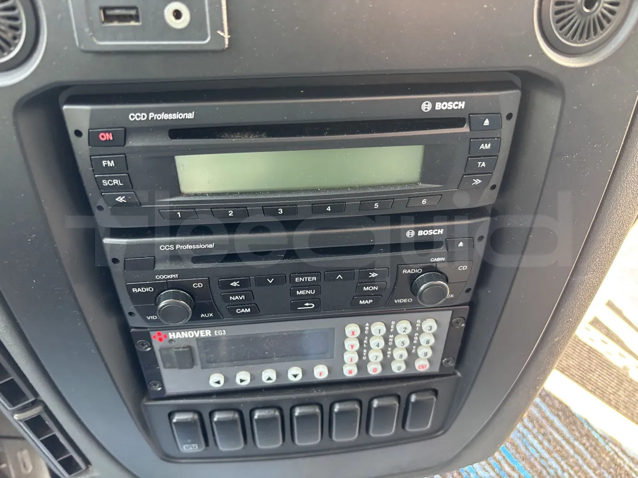 Irizar i6 - Radio