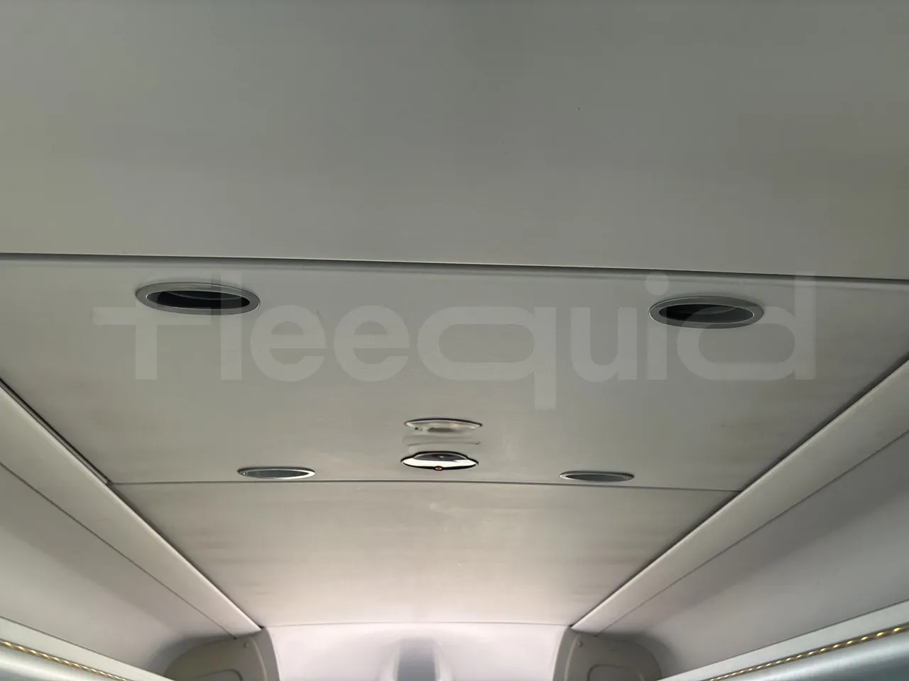 Irizar i6 - Roof Hatch 2