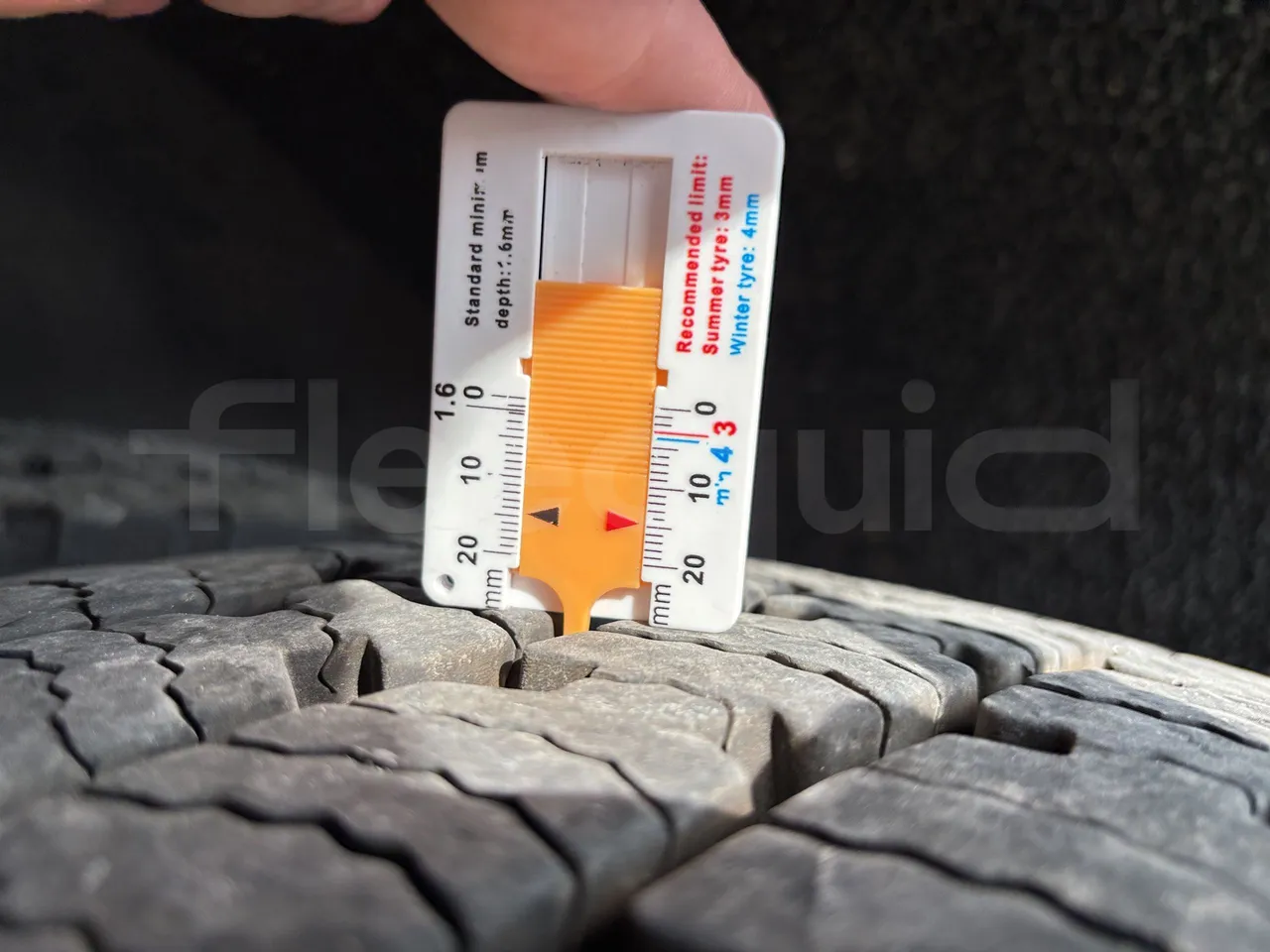 Irizar i6 - Second Axle Left Side: Tyre Tread