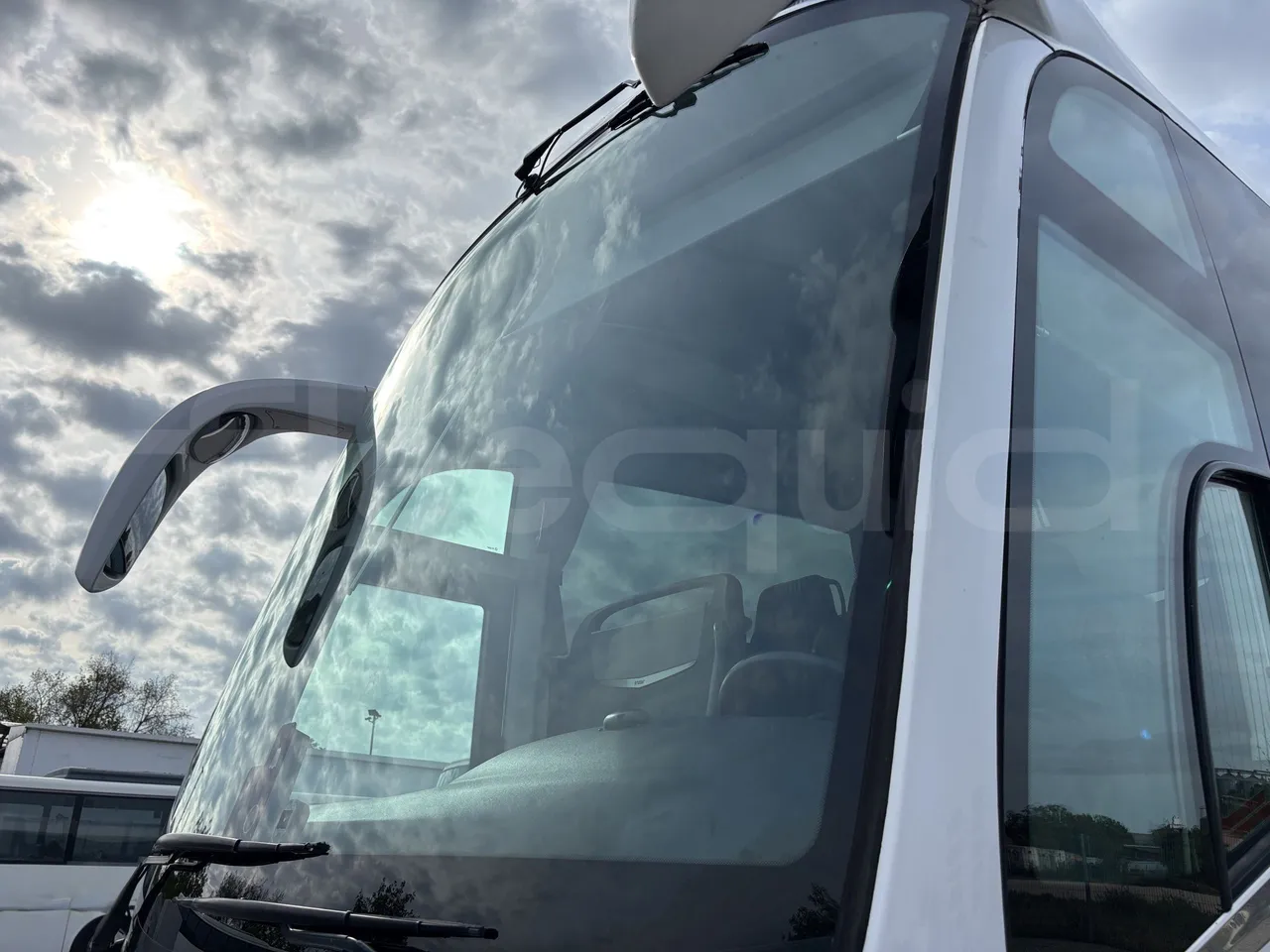Irizar i6 - Windscreen From Left Side