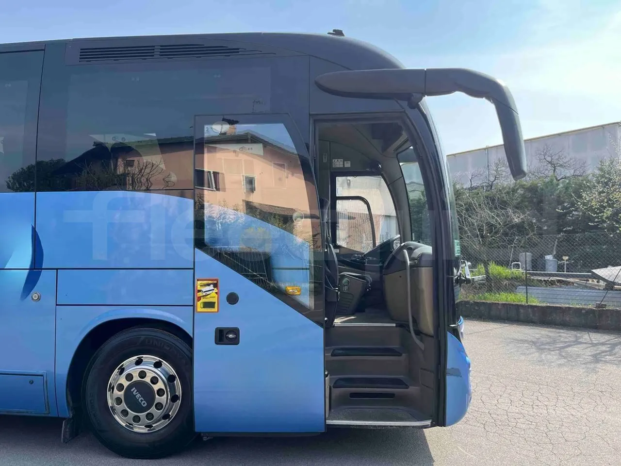 Iveco Magelys SFR2XX - EUR6 - 294kW - 12.265m - front door 1 open