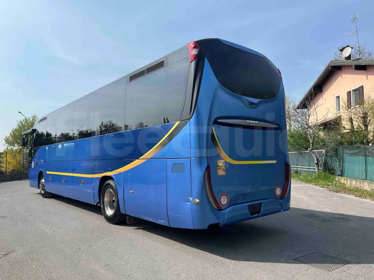 Iveco Magelys SFR2XX - EUR6 - 294kW - 12.265m - 3/4 left rear side