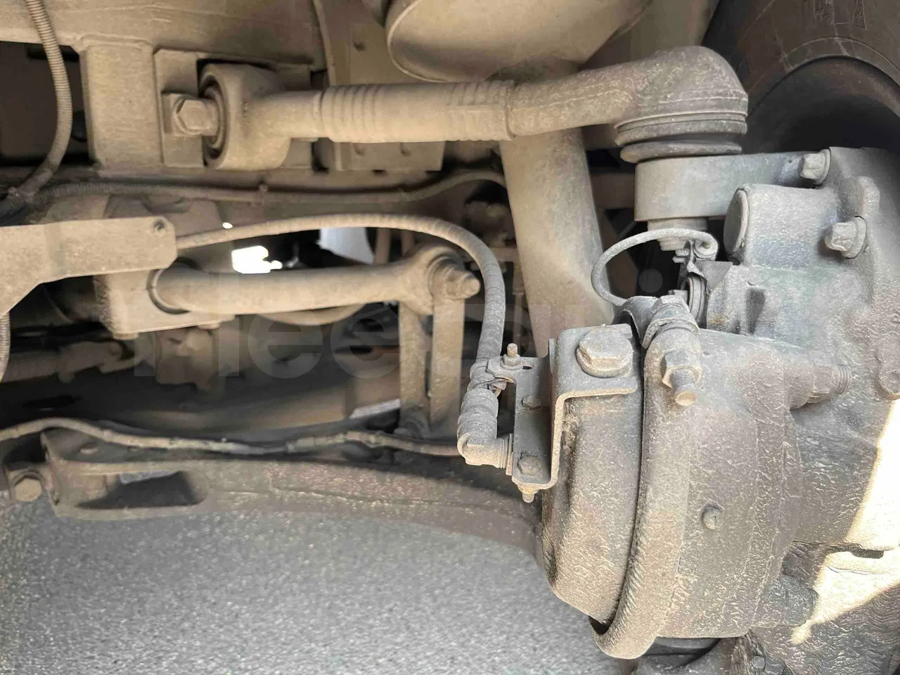 Iveco Magelys SFR2XX - EUR6 - 294kW - 12.265m - front shock absorbers left