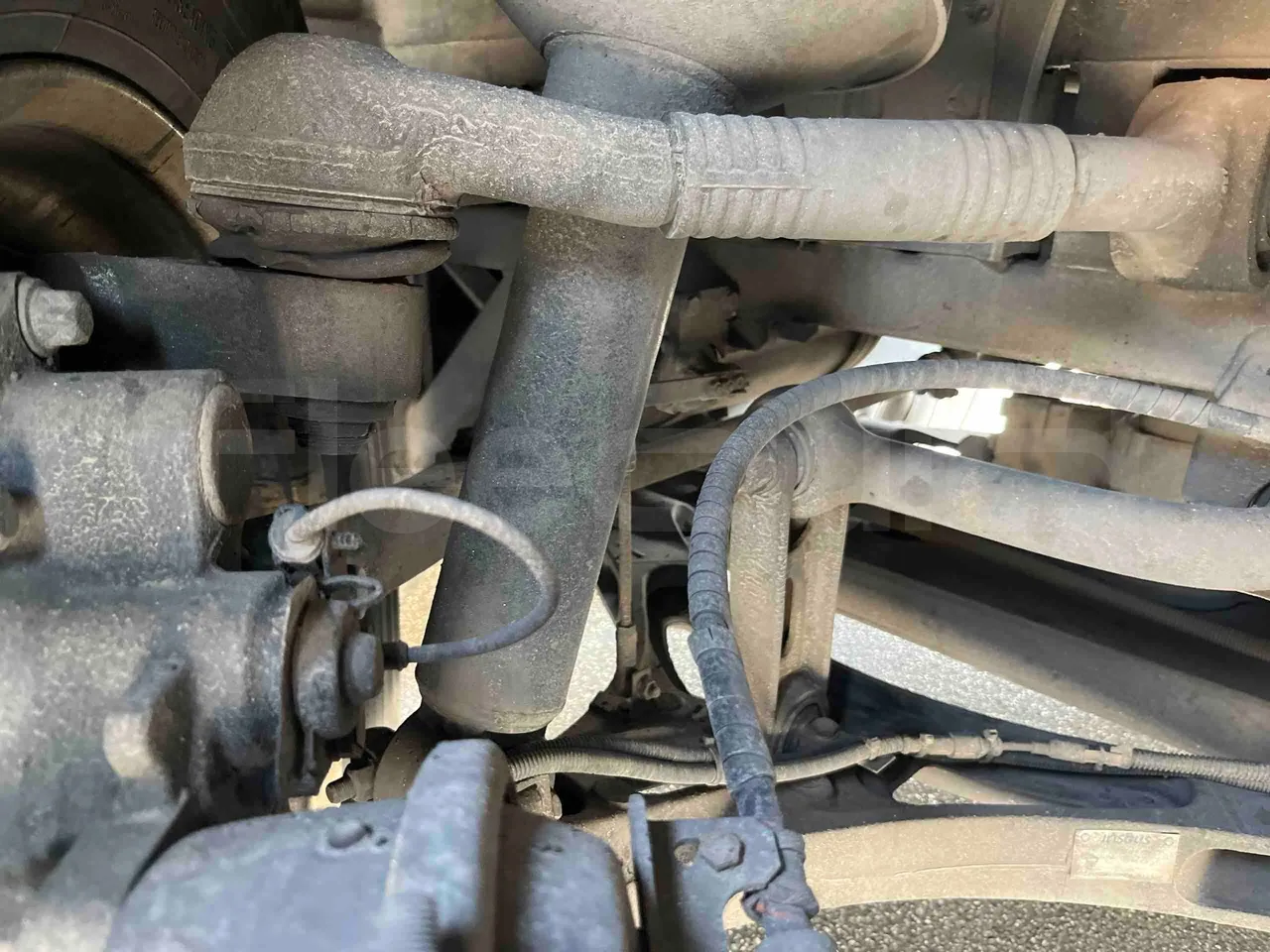 Iveco Magelys SFR2XX - EUR6 - 294kW - 12.265m - front shock absorbers right