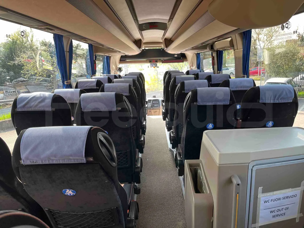 Iveco Magelys SFR2XX - EUR6 - 294kW - 12.265m - forward view middle aisle