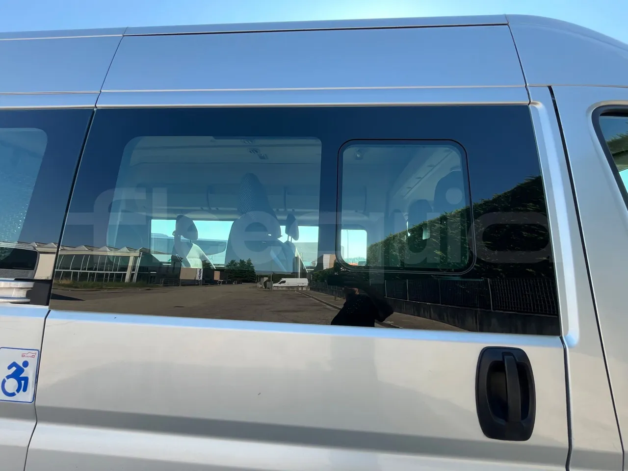 Fiat Ducato 250B/Euro4 - 0.88 Kw - 5,413 Mt - handrails photo