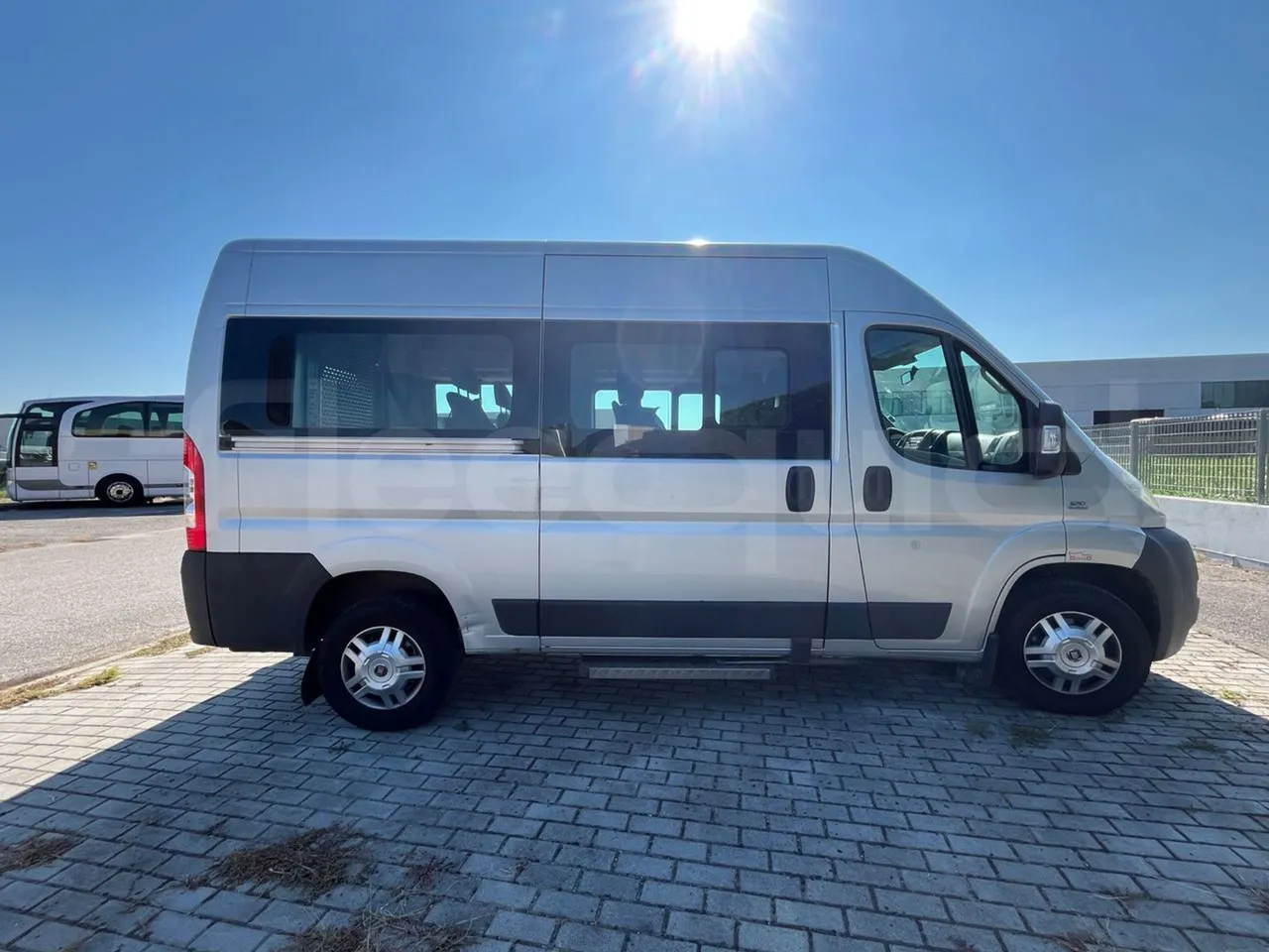 Fiat Ducato 250B/Euro4 - 0.88 Kw - 5,413 Mt - right side doors closed