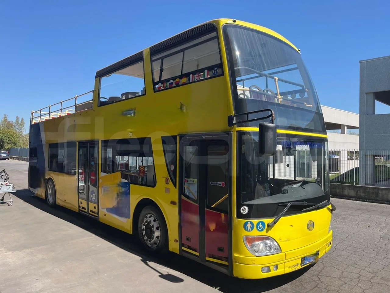 Ankai HFF6110GS1 ANKAI - Euro5 - 209kW - 11.400mt - 3/4 front right doors