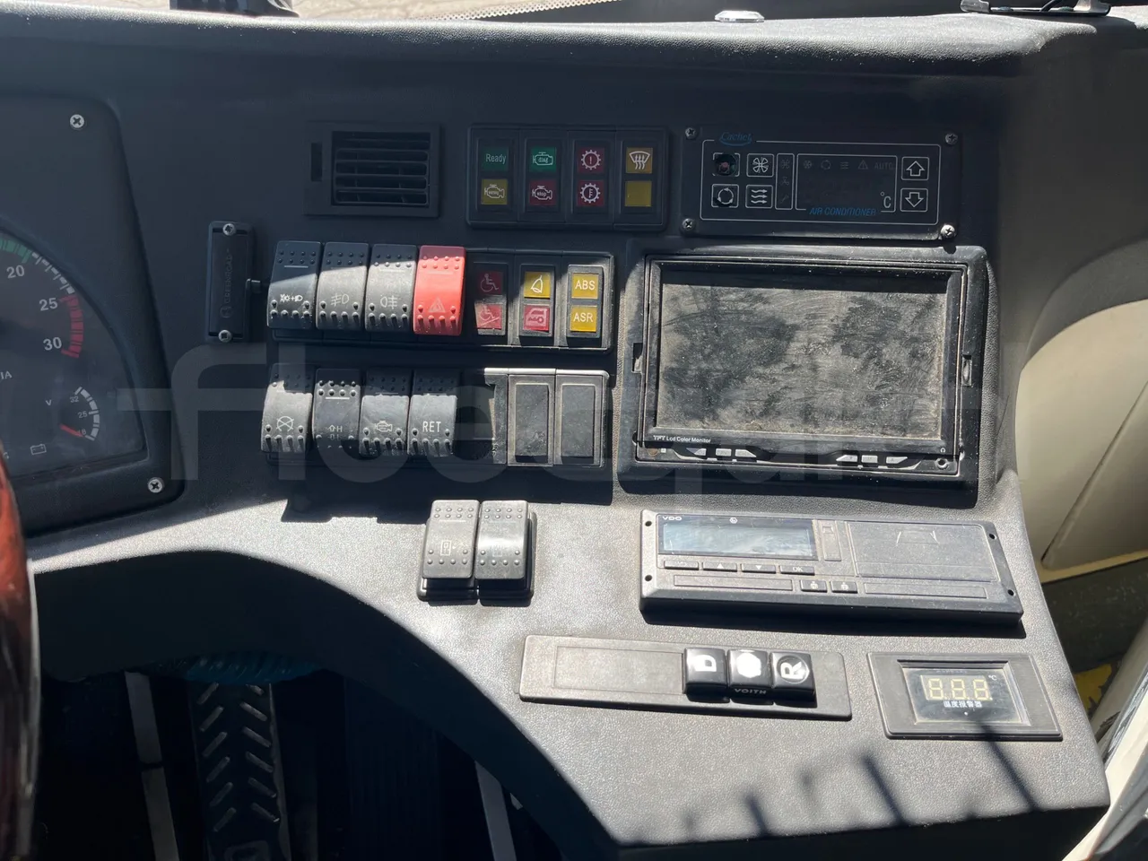 Ankai HFF6110GS1 ANKAI - Euro5 - 209kW - 11.400mt - radio accessories photo