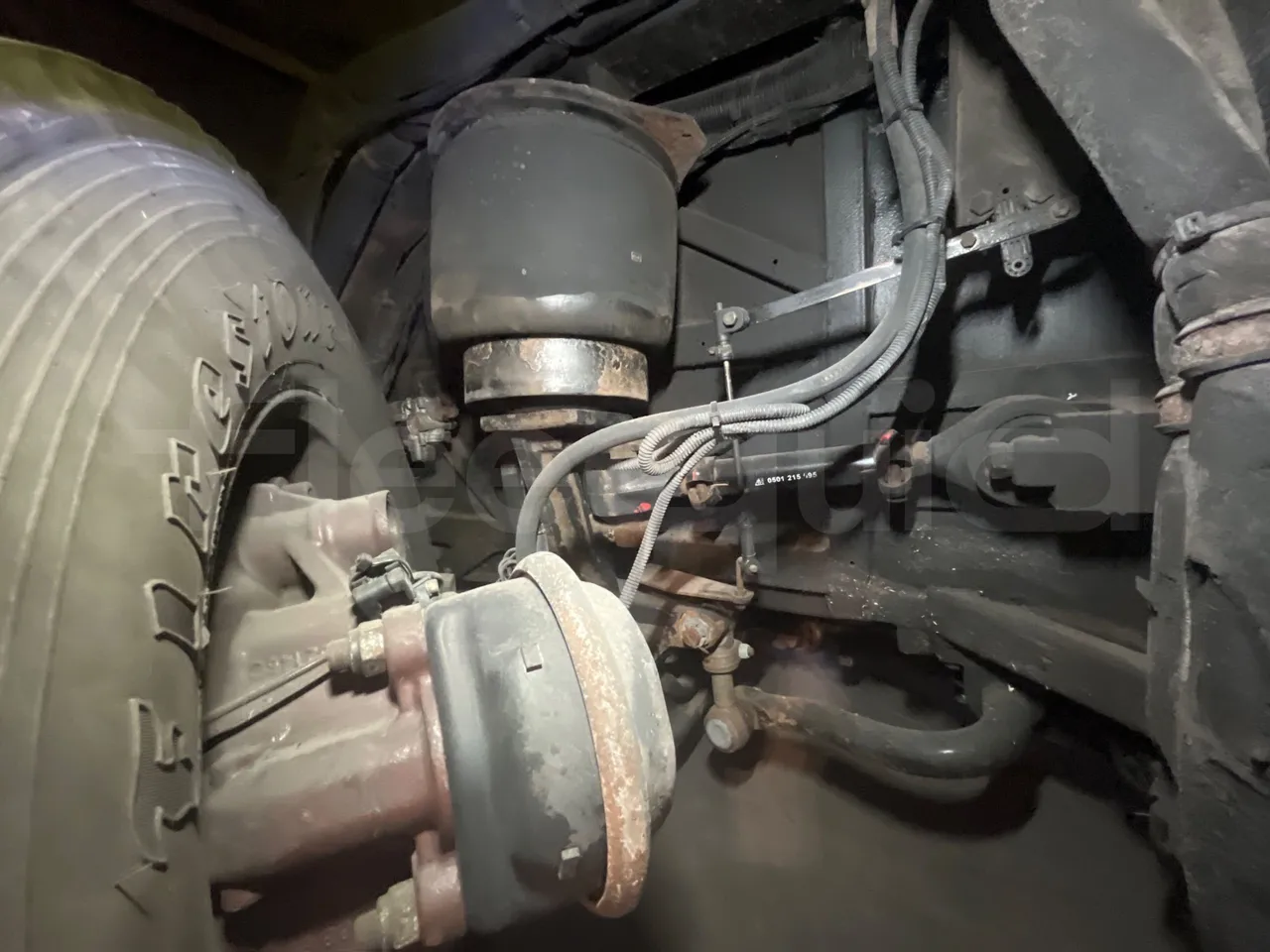 Ankai HFF6110GS1 ANKAI - Euro5 - 209kW - 11.400mt - front air springs right