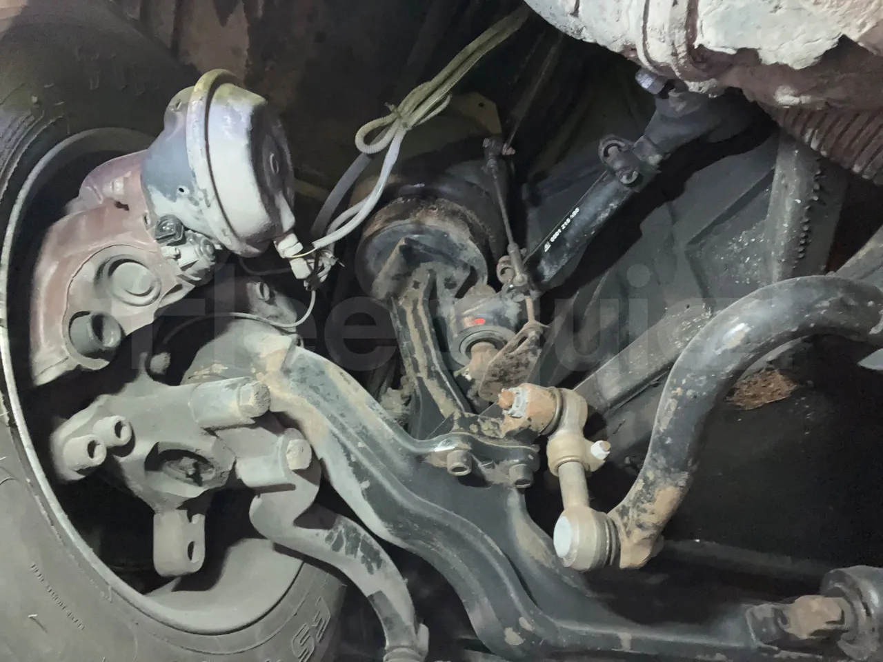 Ankai HFF6110GS1 ANKAI - Euro5 - 209kW - 11.400mt - front shock absorbers right