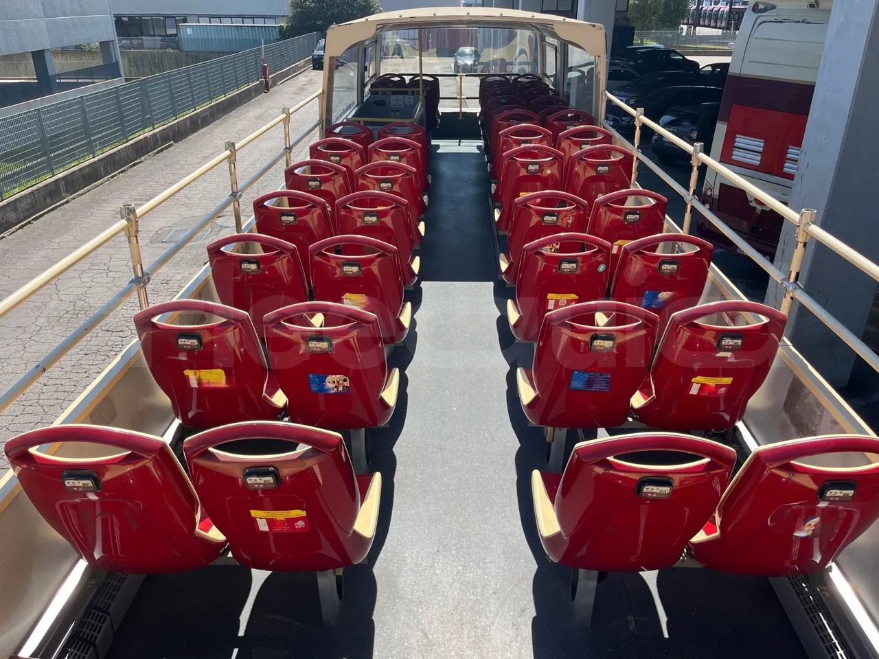 Ankai HFF6110GS1 ANKAI - Euro5 - 209kW - 11.400mt - forward view middle aisle