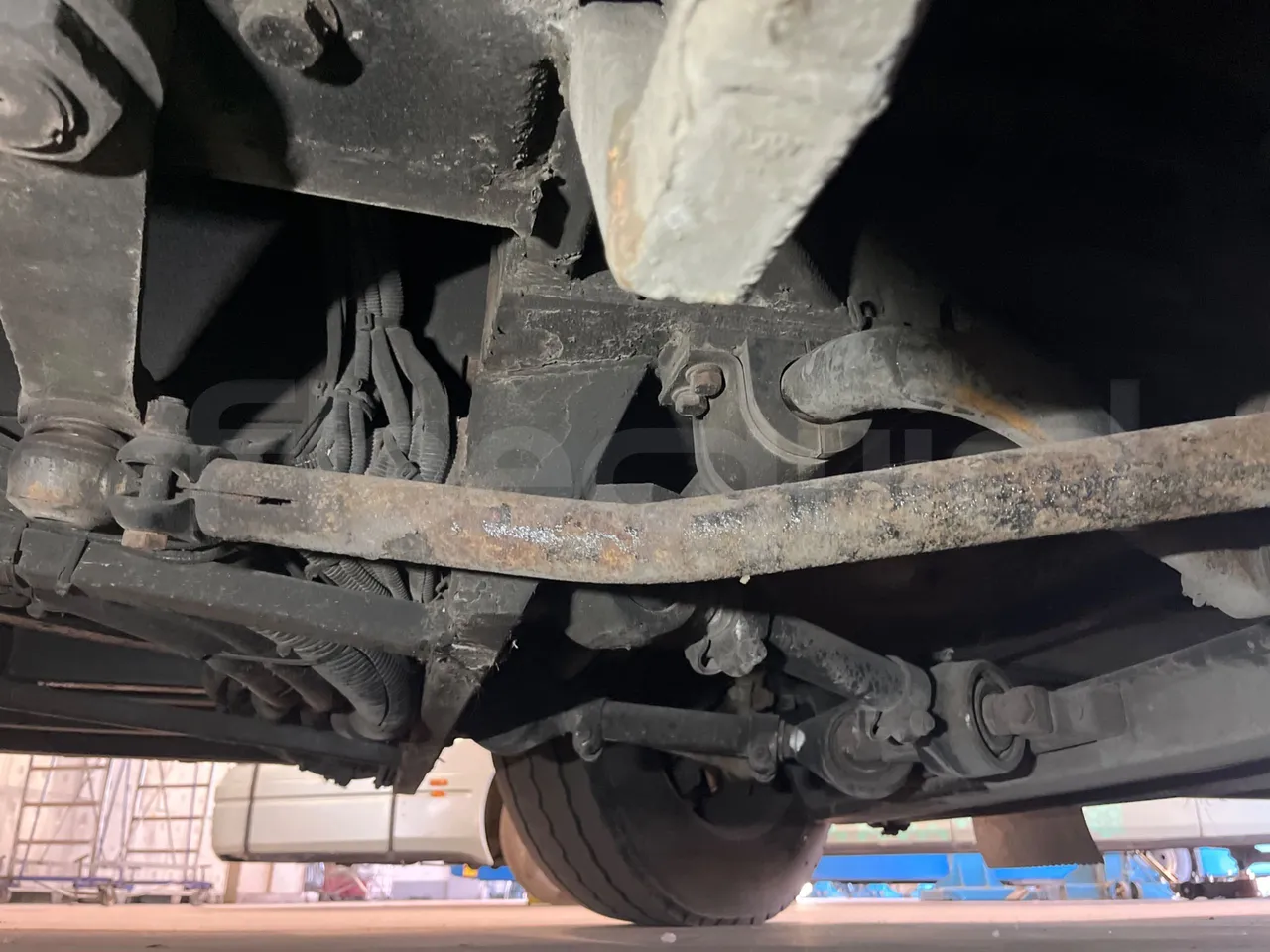 Ankai HFF6110GS1 ANKAI - Euro5 - 209kW - 11.400mt - front axle left side