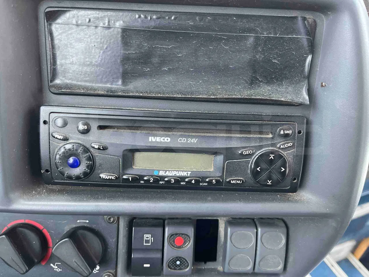 Irisbus Arway SFR160 -7A -  Euro4 - 243kW - 12.756mt - radio accessories photo