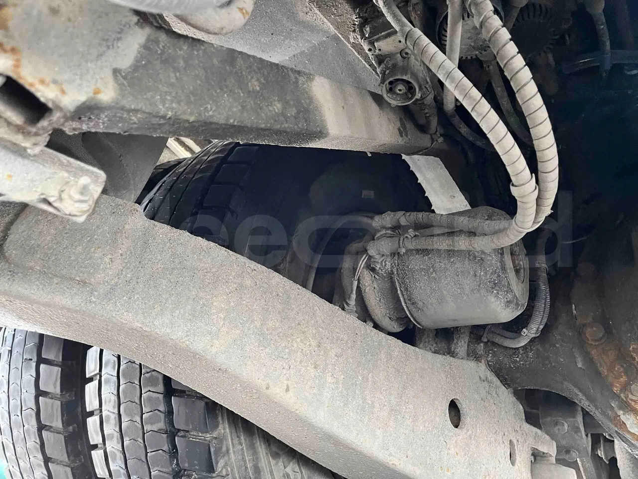 Irisbus Arway SFR160 -7A -  Euro4 - 243kW - 12.756mt - axle 2 caliper brakes left