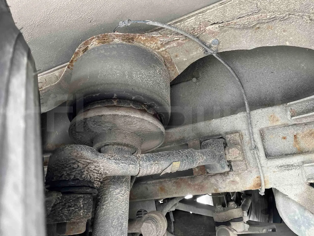 Irisbus Arway SFR160 -7A -  Euro4 - 243kW - 12.756mt - front air springs left