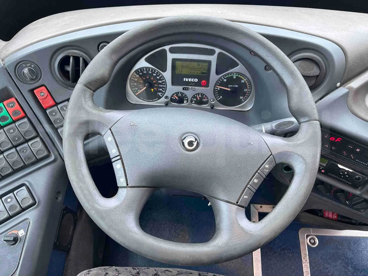 Irisbus Arway SFR160 -7A -  Euro4 - 243kW - 12.756mt - steering wheel photo