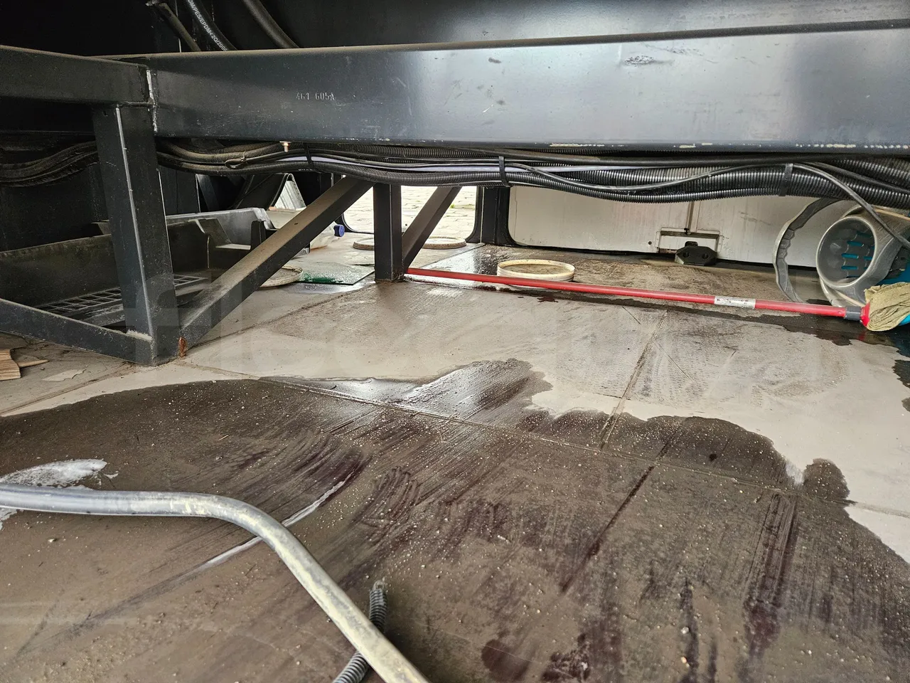 Irisbus Arway SFR160 -7A -  Euro4 - 243kW - 12.756mt - under carpet photo