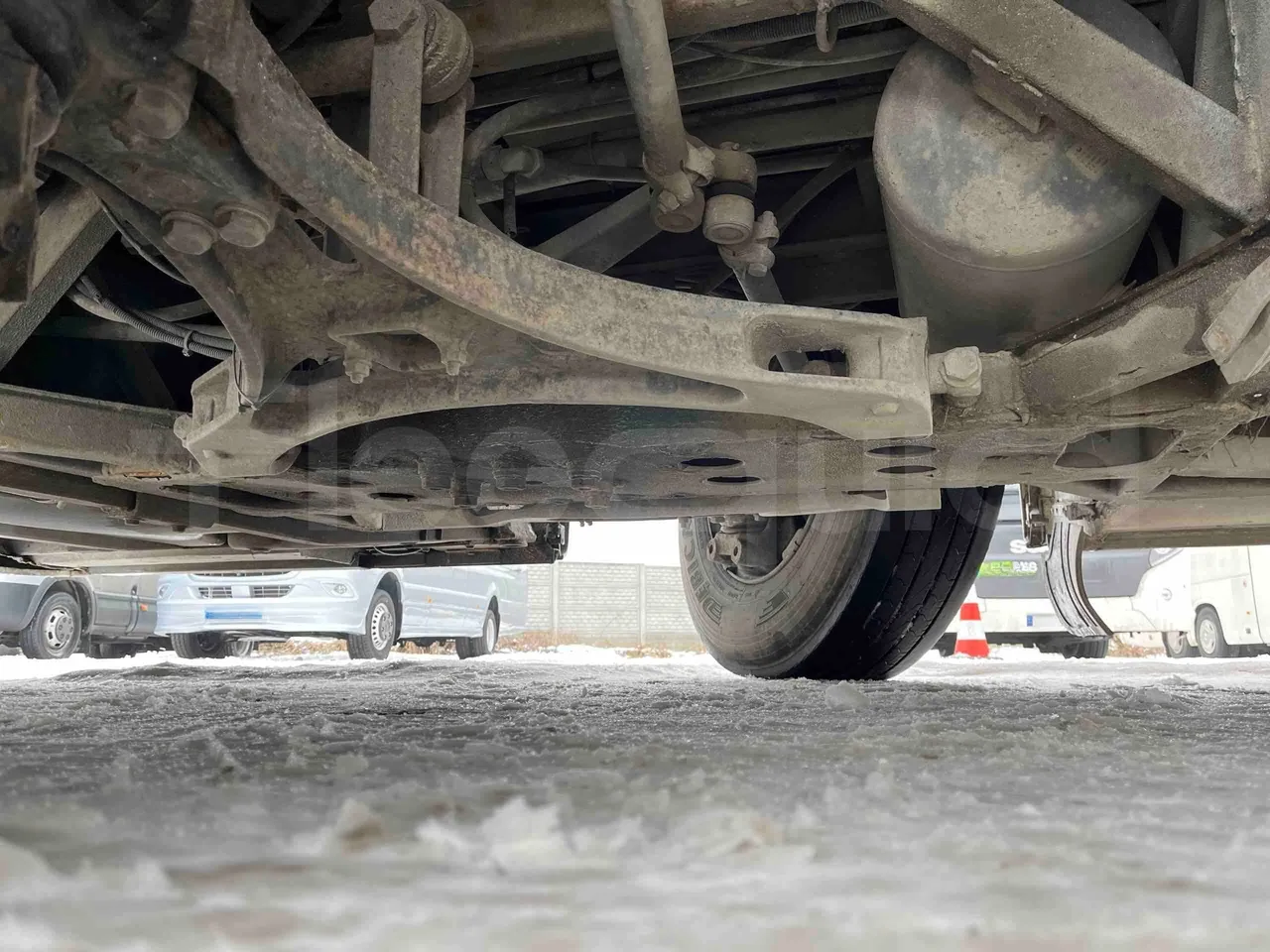 Irisbus Arway SFR160 -7A -  Euro4 - 243kW - 12.756mt - front axle left side