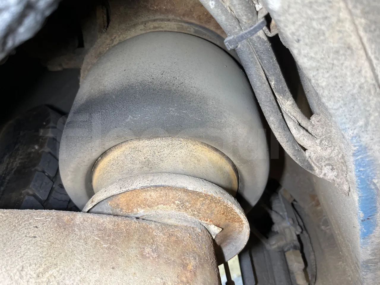 Iveco Crossway SFR160/ Euro 5 - 280 Kw - 10,655 Mt - axel 2 air springs 1 left