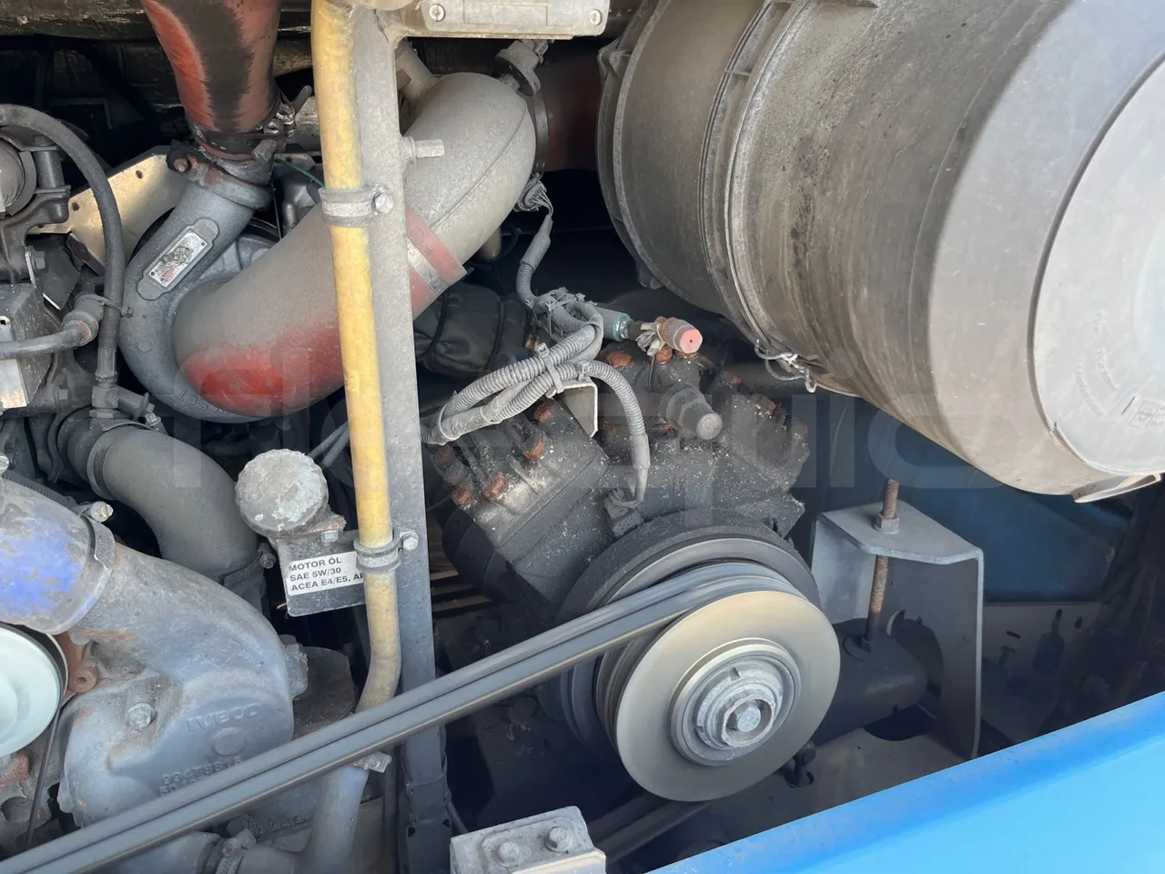 Iveco Crossway SFR160/ Euro 5 - 280 Kw - 10,655 Mt - air conditioning compressor (mandatory for bus to scrap)