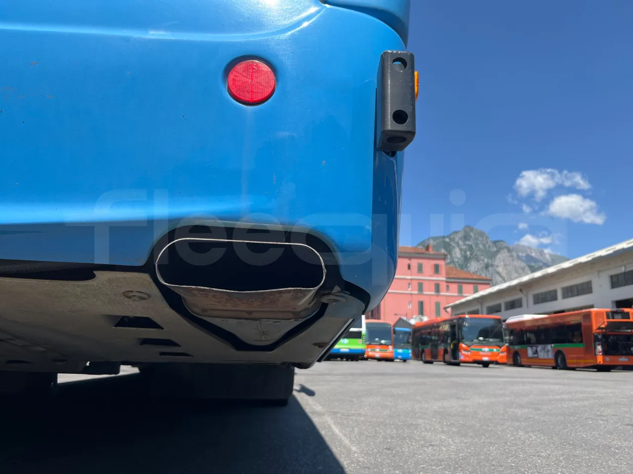 Iveco Crossway SFR160/ Euro 5 - 280 Kw - 10,655 Mt - exhaust photo