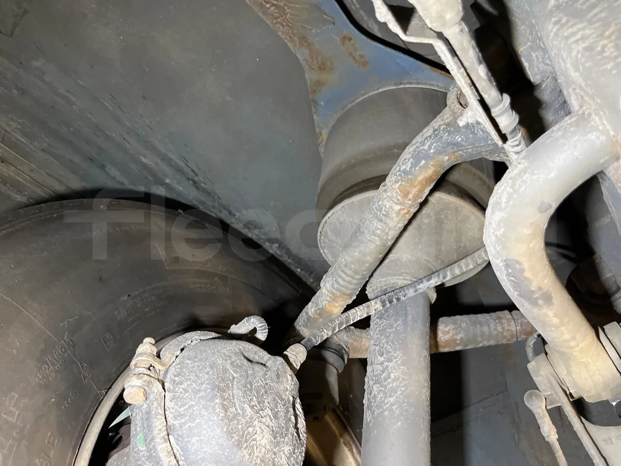Iveco Crossway SFR160/ Euro 5 - 280 Kw - 10,655 Mt - front air springs right