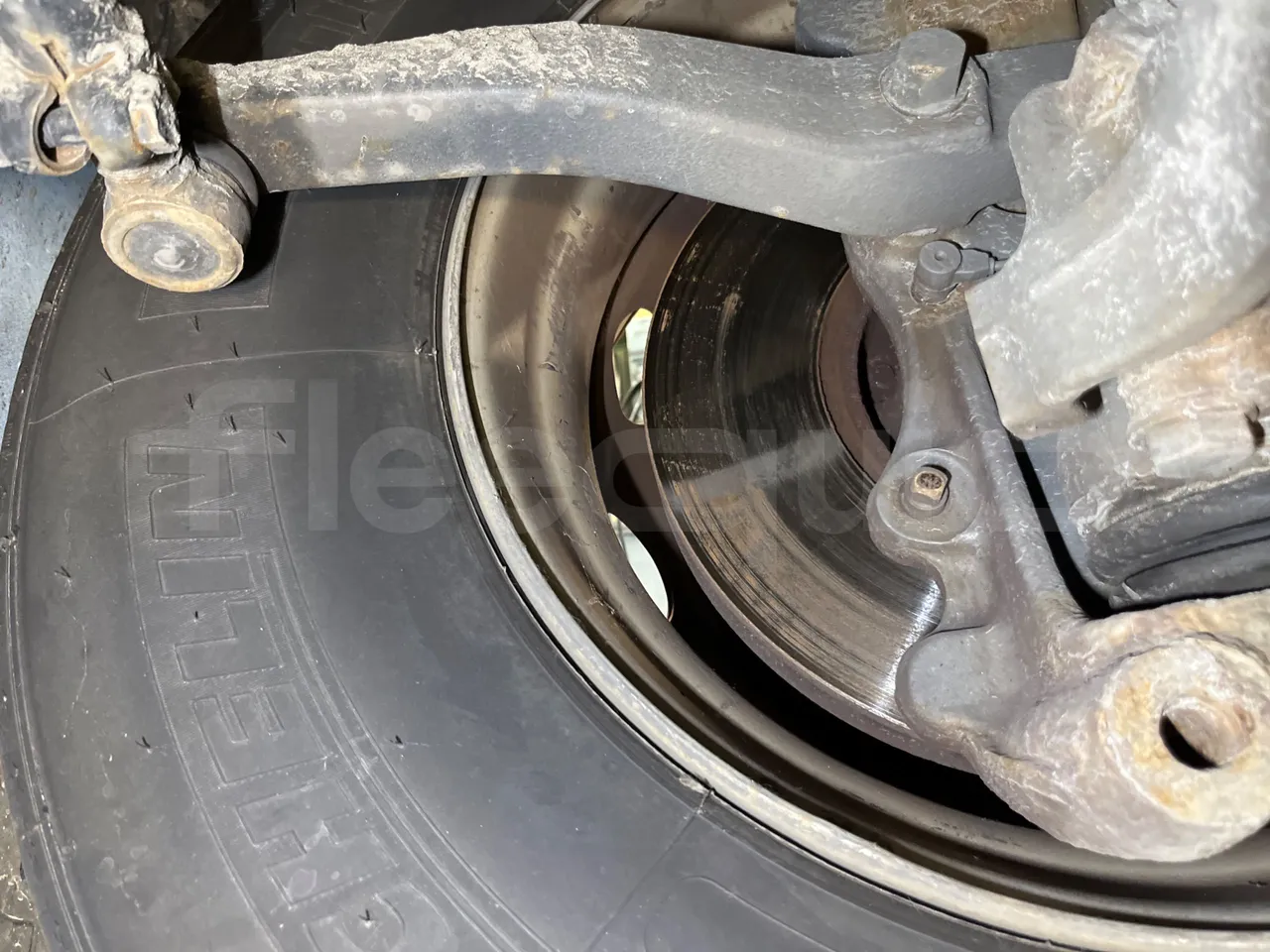 Iveco Crossway SFR160/ Euro 5 - 280 Kw - 10,655 Mt - front discs left
