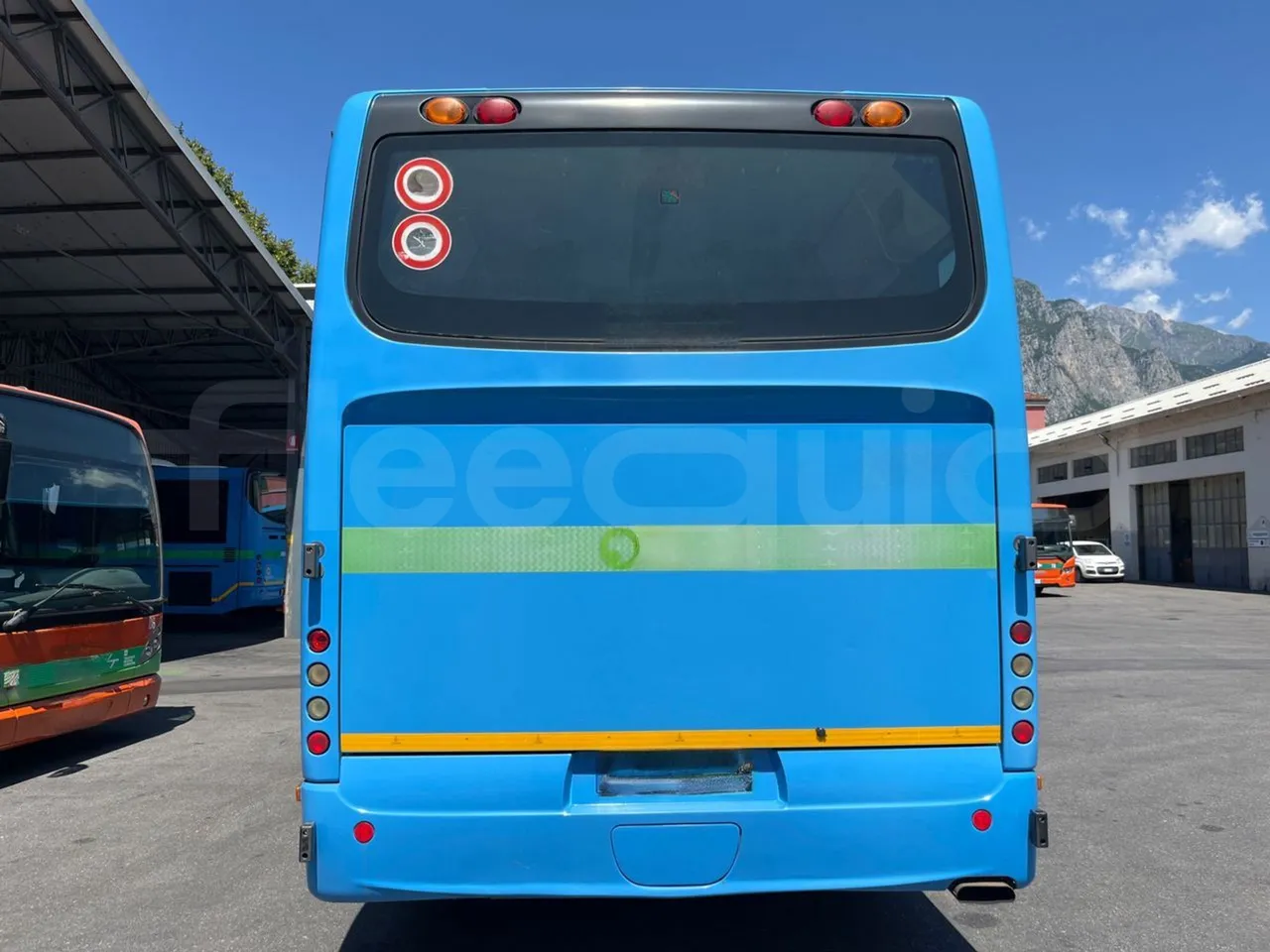 Iveco Crossway SFR160/ Euro 5 - 280 Kw - 10,655 Mt - rear hatch closed