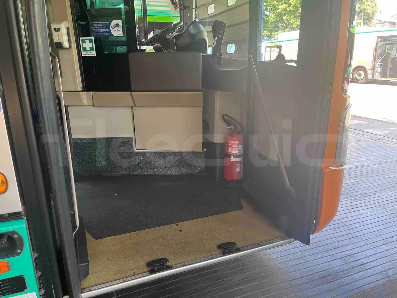 Iveco Citelis - hostes microphone accessories photo