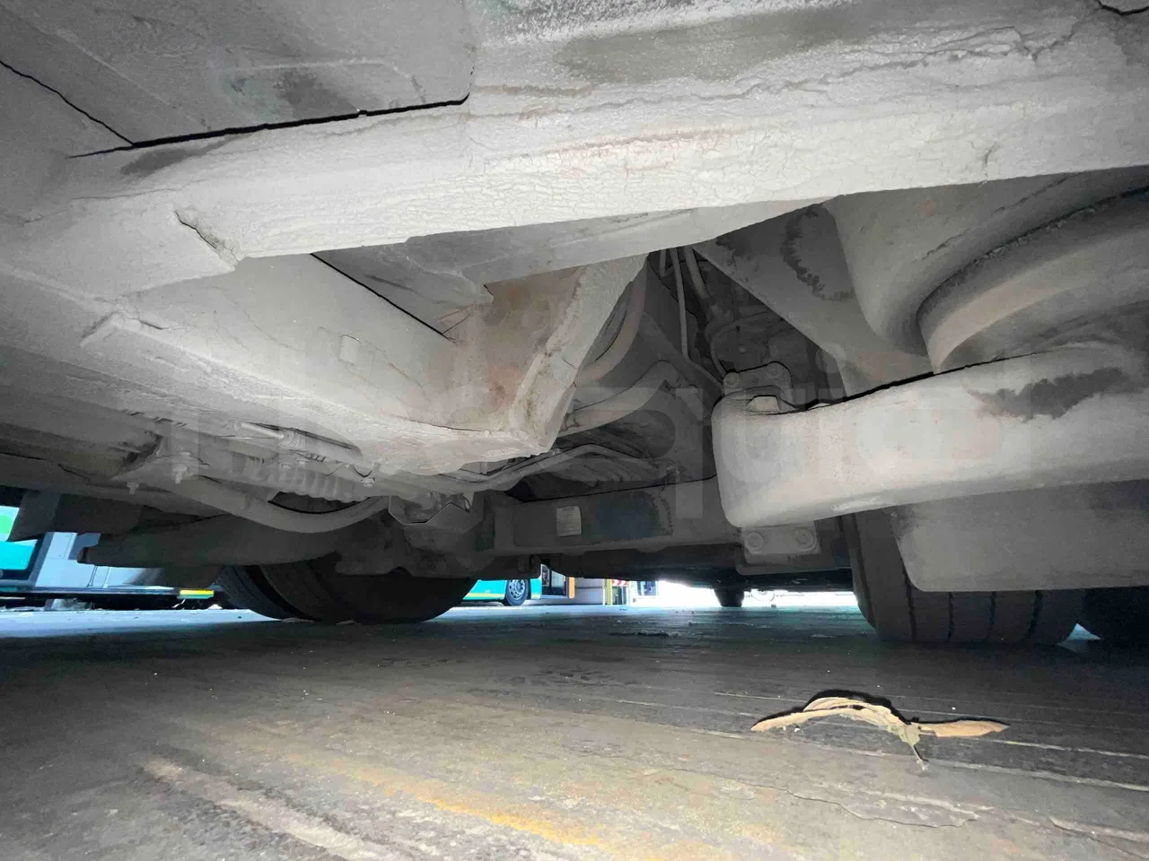 Iveco Citelis - axel 3 shock absorbers 1 right