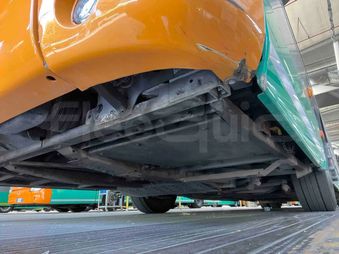 Iveco Citelis - front axle left side
