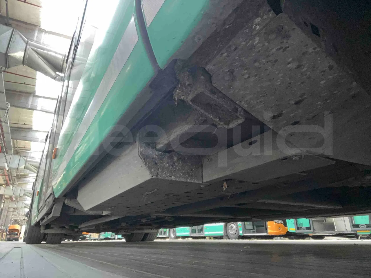 Iveco Citelis - front axle right side