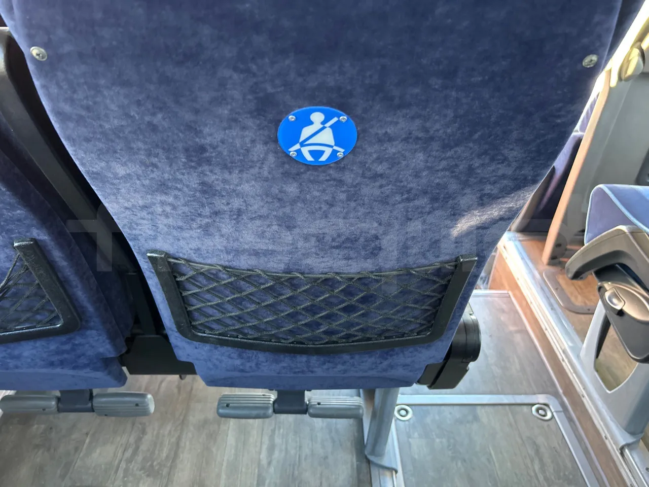 Iveco Magelys SFR2XX QC E8CU - EURO 6 - 294 Kw - 12.830 mt - mesh detail photo