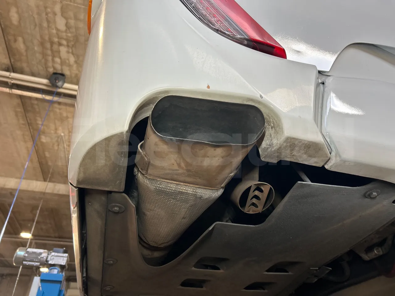 Iveco Magelys SFR2XX QC E8CU - EURO 6 - 294 Kw - 12.830 mt - exhaust photo