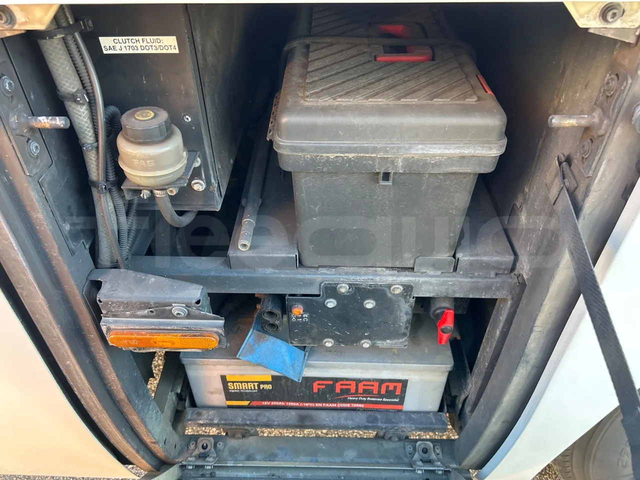 Iveco Magelys SFR2XX QC E8CU - EURO 6 - 294 Kw - 12.830 mt - external compartments photo