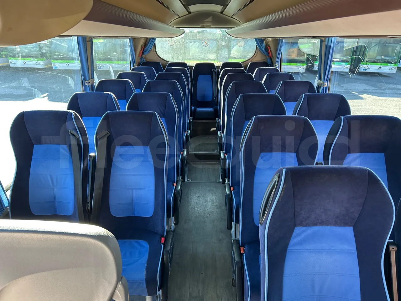 Iveco Magelys SFR2XX QC E8CU - EURO 6 - 294 Kw - 12.830 mt - reverse view middle aisle