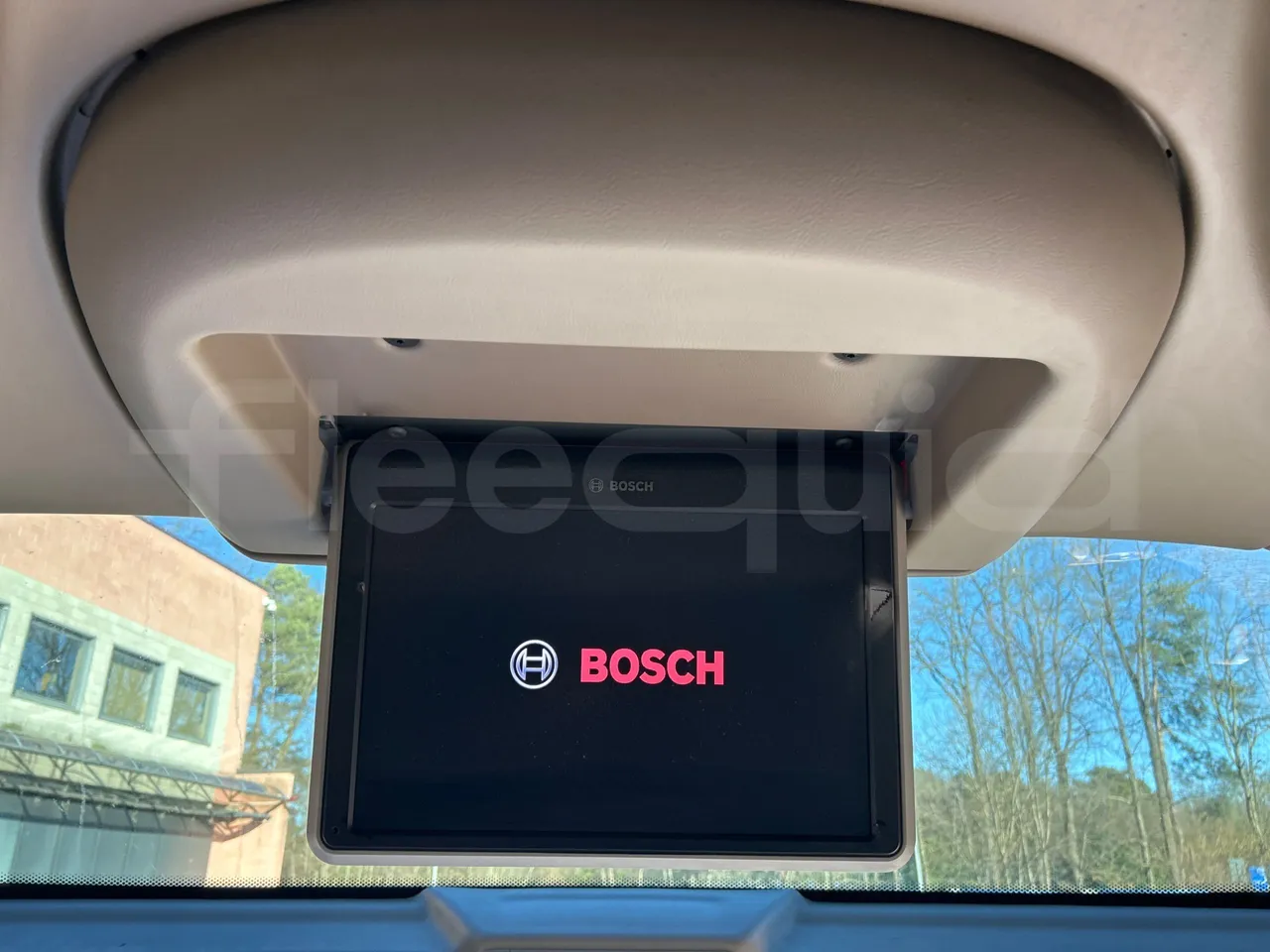 Iveco Magelys SFR2XX QC E8CU - EURO 6 - 294 Kw - 12.830 mt - monitor detail photo