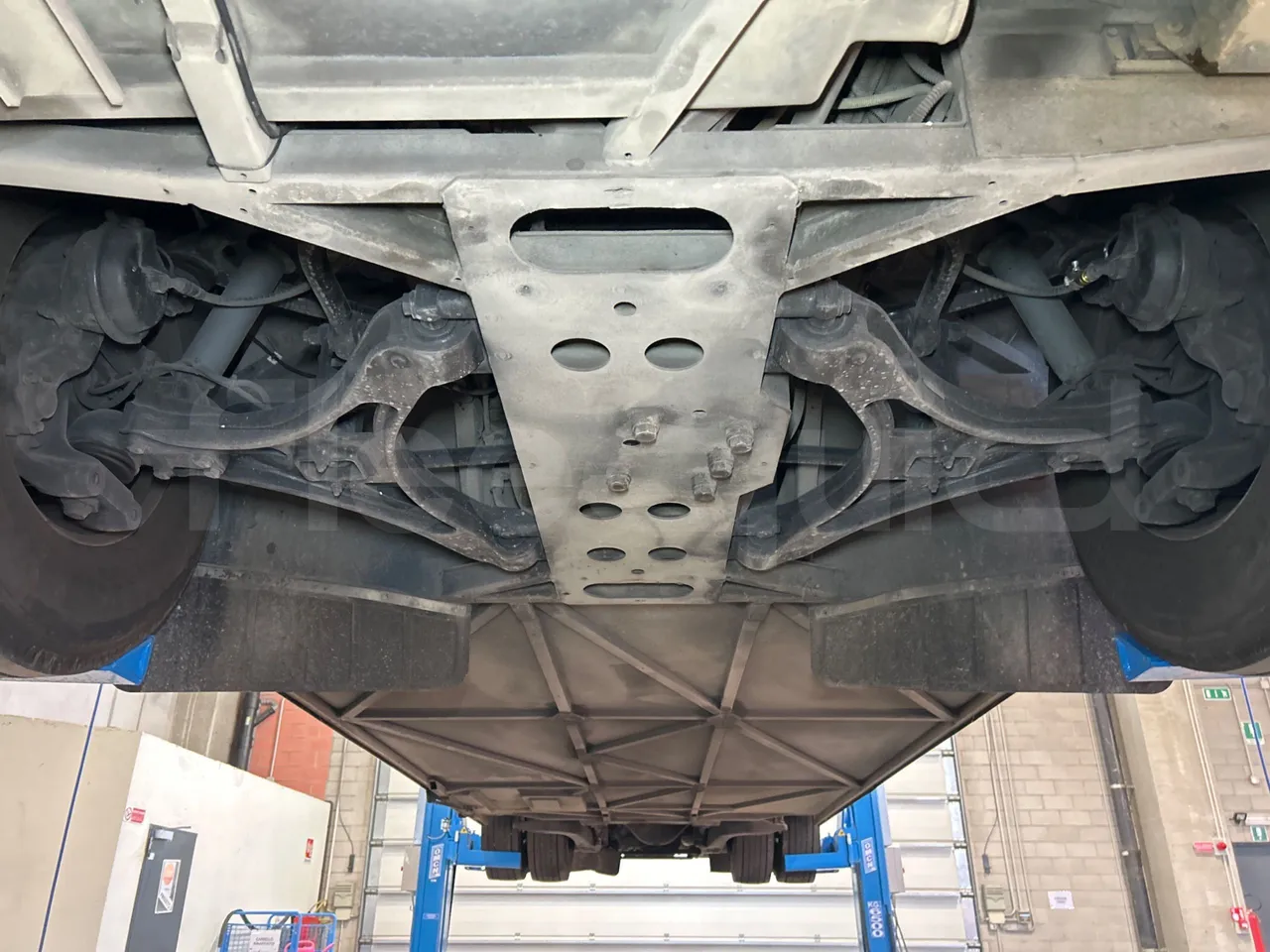 Iveco Magelys SFR2XX QC E8CU - EURO 6 - 294 Kw - 12.830 mt - front axle central