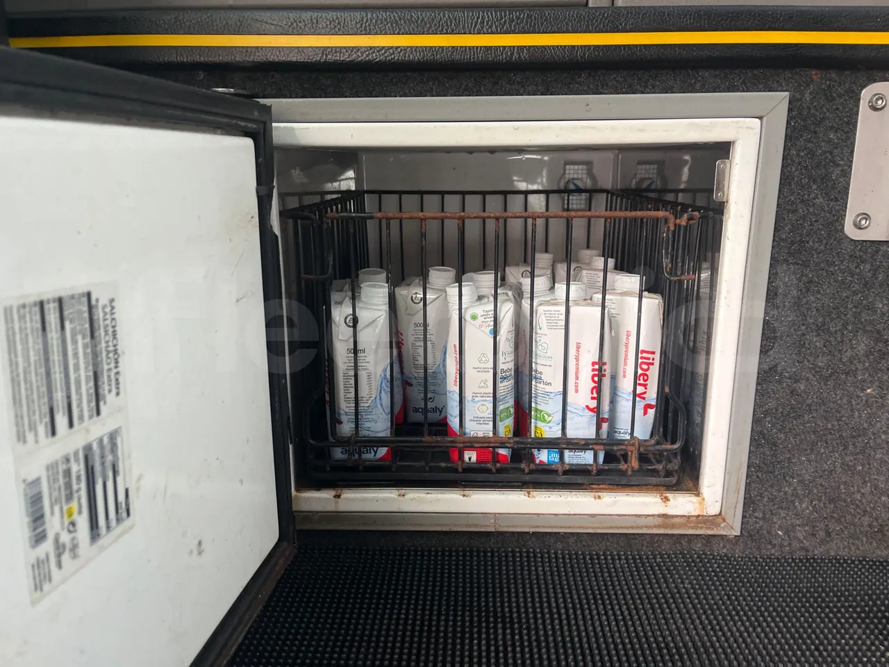 Volvo Beulas Glory B3RJ3C60C - Euro 6 - 345 kW - 14.600 mt - command unit indicators