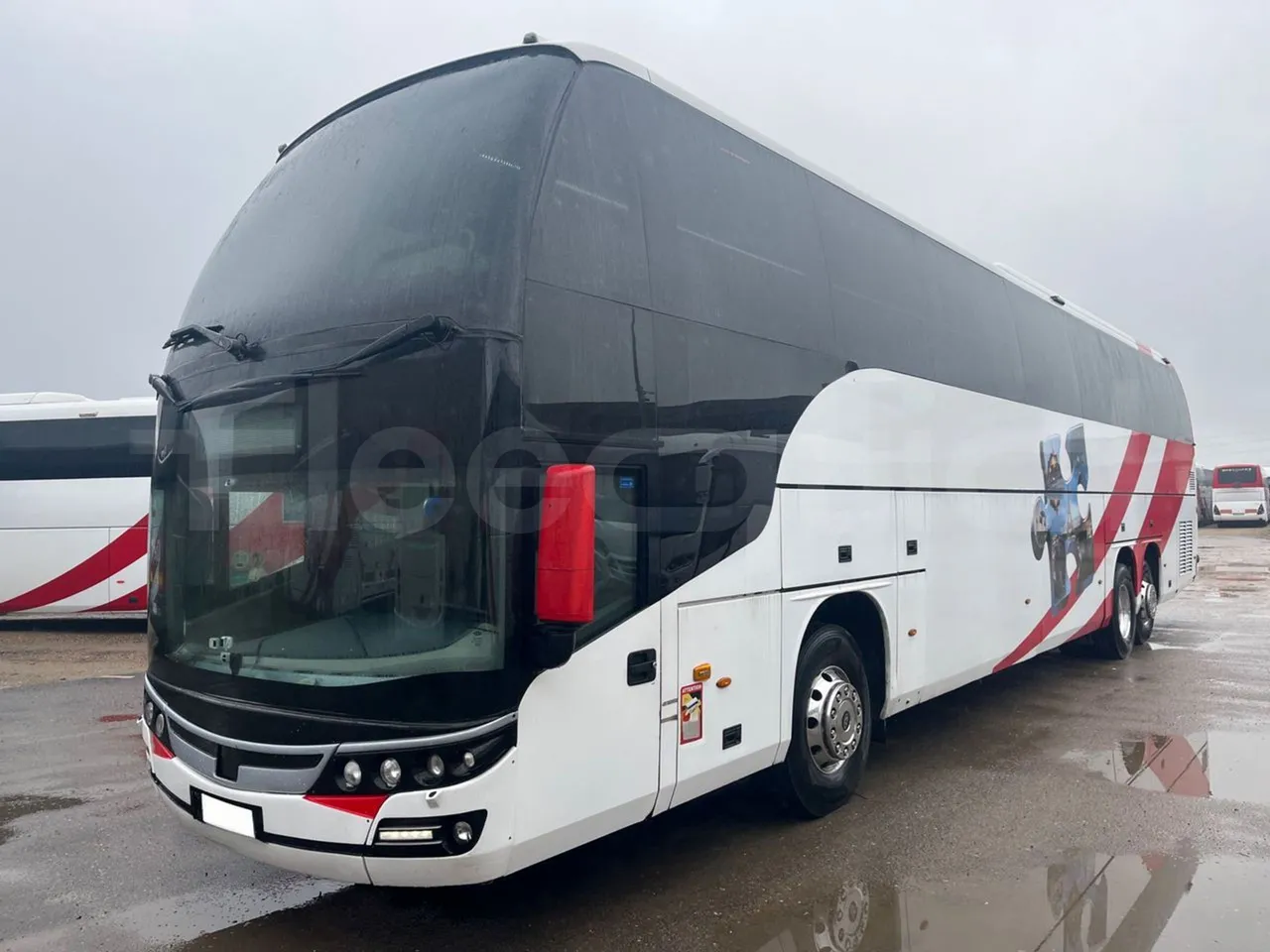 Volvo Beulas Glory B3RJ3C60C - Euro 6 - 345 kW - 14.600 mt - 3/4 front left