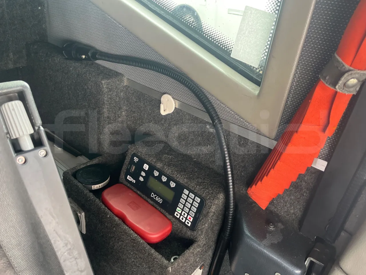 Volvo Beulas Glory B3RJ3C60C - Euro 6 - 345 kW - 14.600 mt - driver microphone accessories photo