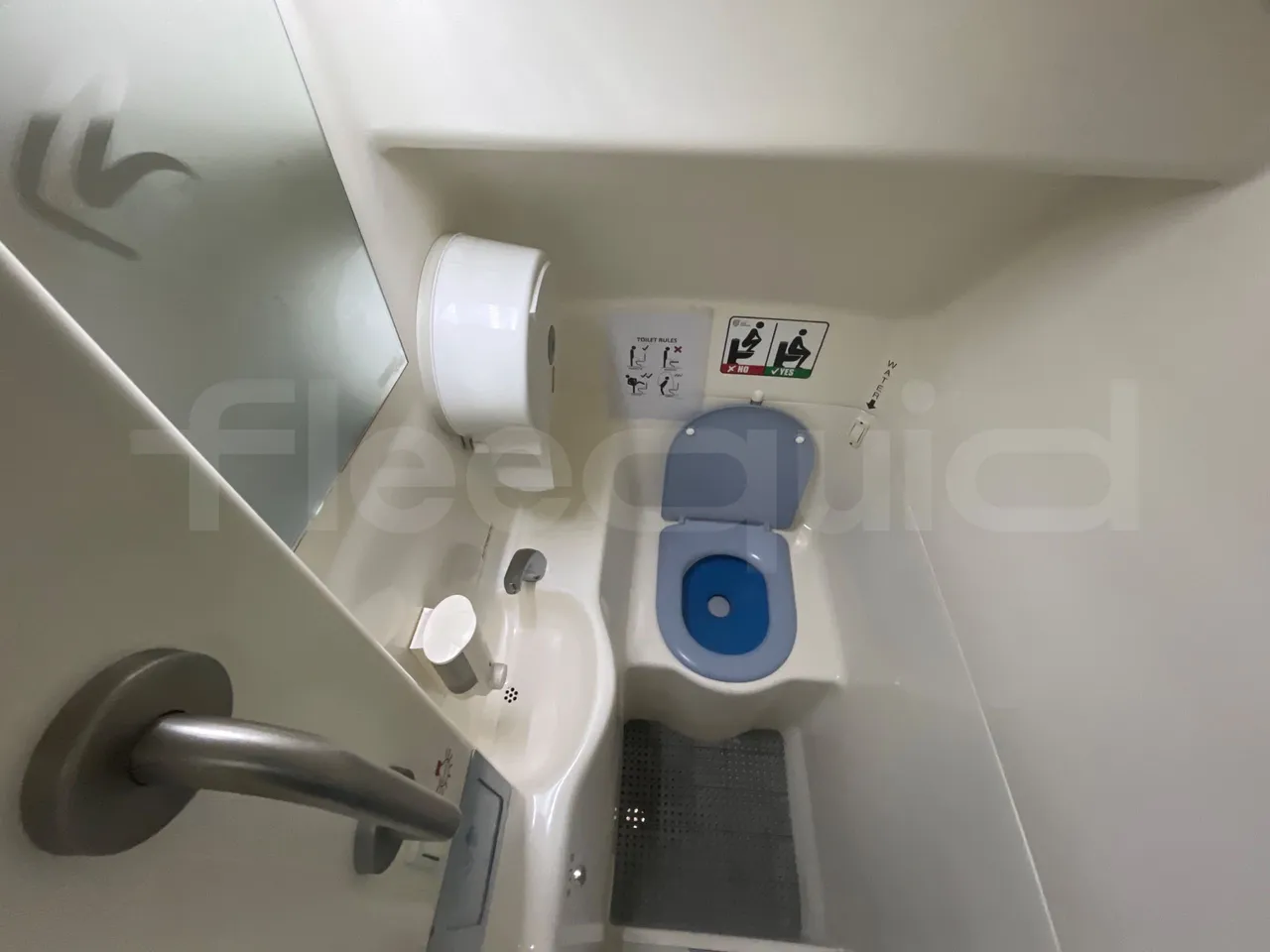 Volvo Beulas Glory B3RJ3C60C - Euro 6 - 345 kW - 14.600 mt - toilette accessories photo