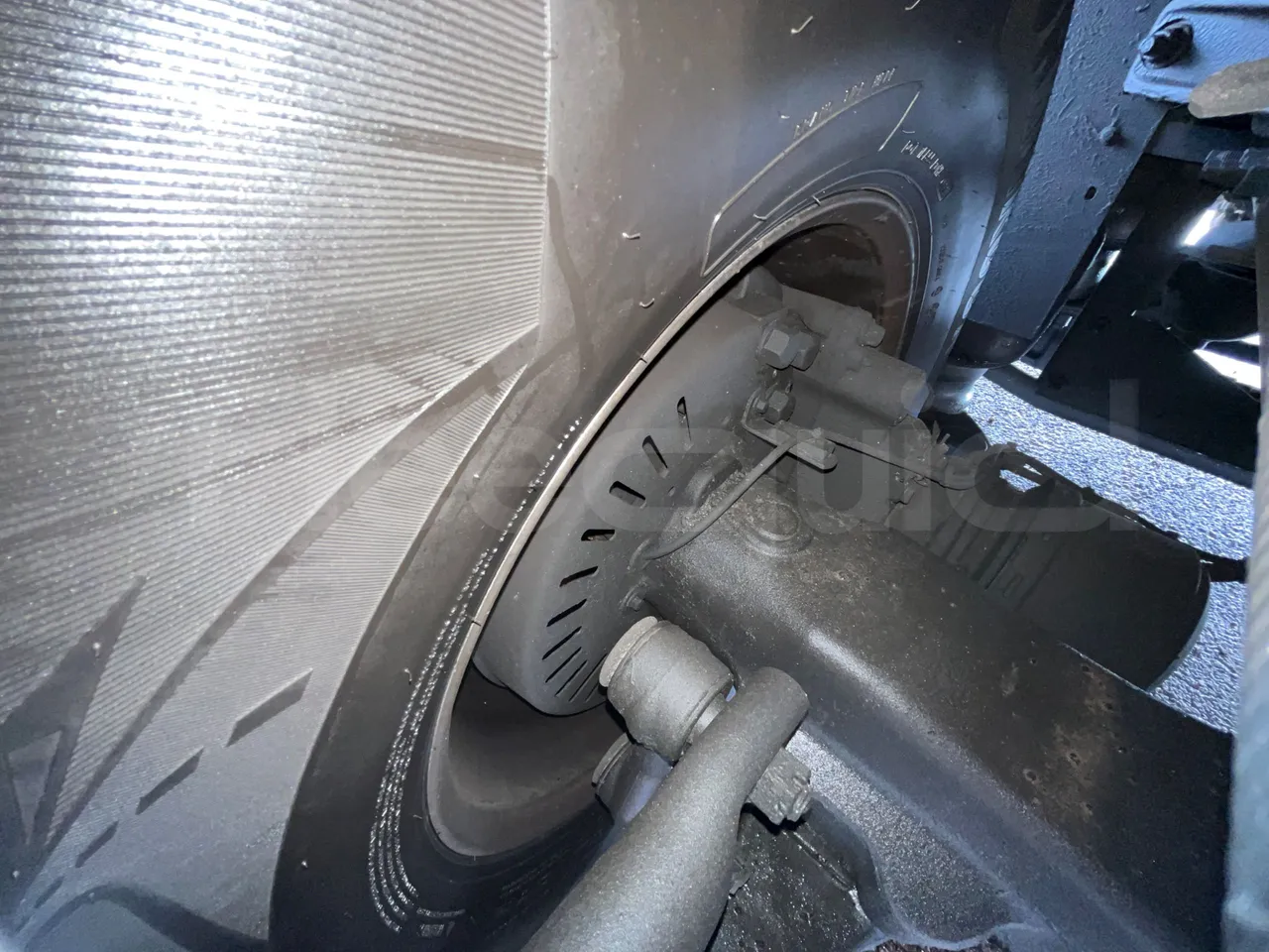 Volvo Beulas Glory B3RJ3C60C - Euro 6 - 345 kW - 14.600 mt - axle 2 discs left