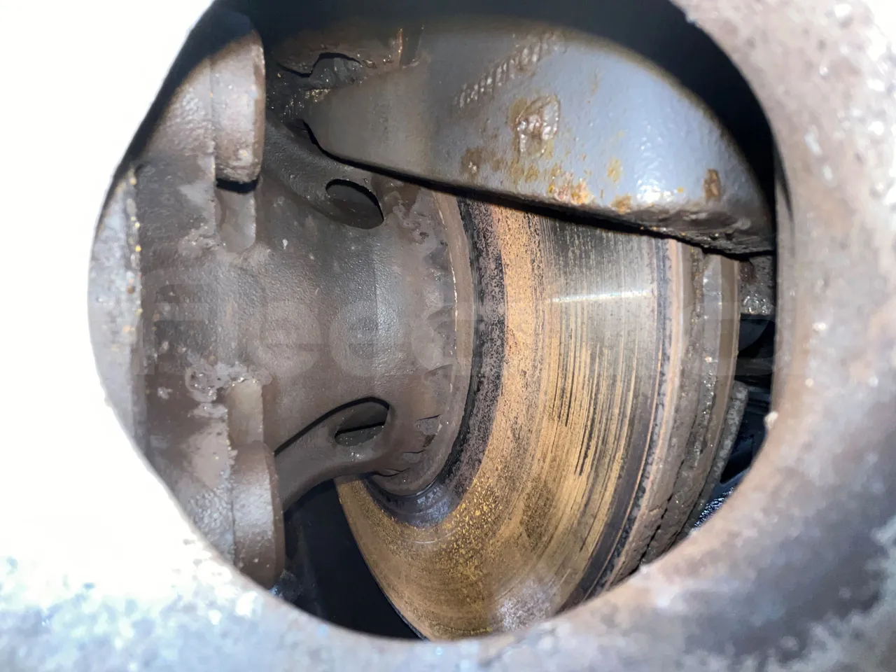 Volvo Beulas Glory B3RJ3C60C - Euro 6 - 345 kW - 14.600 mt - axel 3  discs right