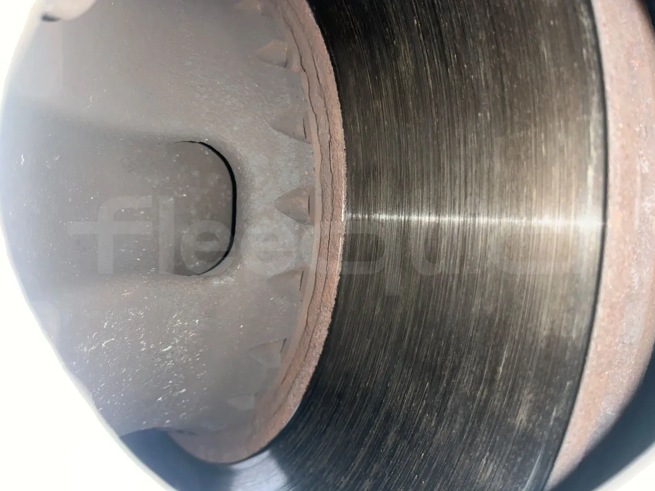 Volvo Beulas Glory B3RJ3C60C - Euro 6 - 345 kW - 14.600 mt - front discs left