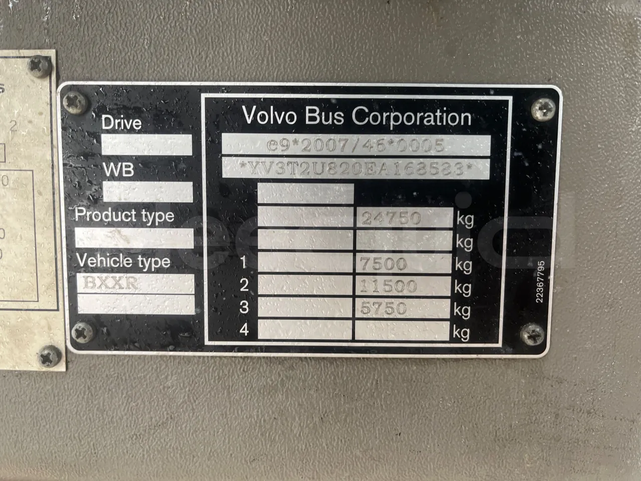 Volvo Beulas Glory B3RJ3C60C - Euro 6 - 345 kW - 14.600 mt - vehicle plate photo